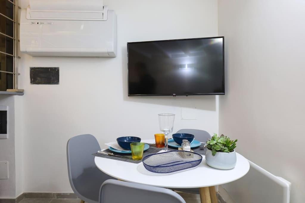 Cozy Loft Navigli, Close To Duomo And Bocconi - Italy Flat Vacation Милан Экстерьер фото
