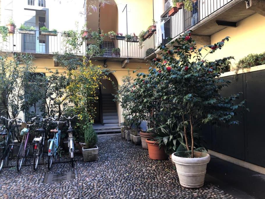 Cozy Loft Navigli, Close To Duomo And Bocconi - Italy Flat Vacation Милан Экстерьер фото
