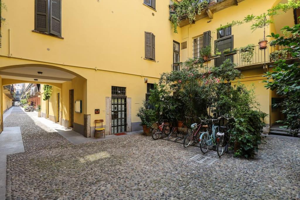 Cozy Loft Navigli, Close To Duomo And Bocconi - Italy Flat Vacation Милан Экстерьер фото